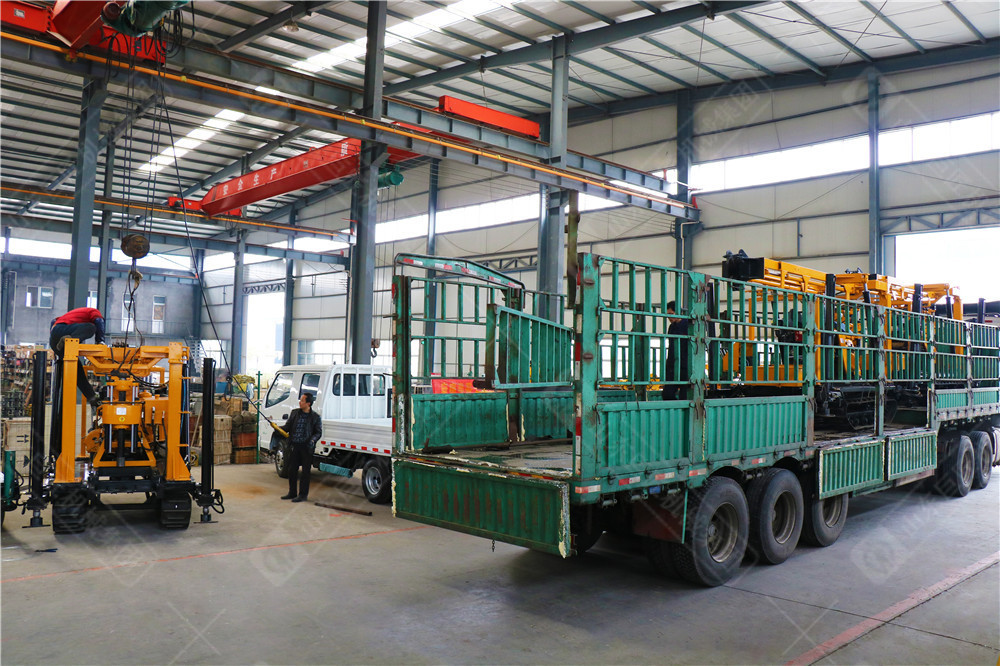 山东德信竞技机械集团履带式钻机出口美国